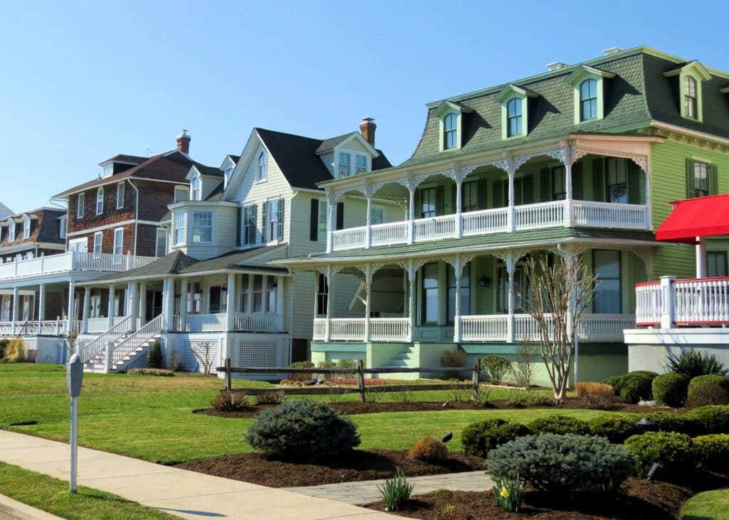 Houses in a Neighborhood